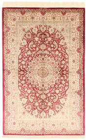  Ghom Silke Matta 135X208 Äkta Orientalisk Handknuten Ljusbrun/Röd (Silke, Persien/Iran)